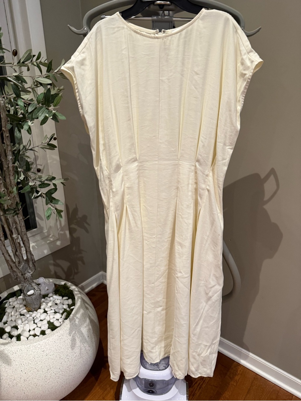 Nordstrom Cream Cap-Sleeve Midi Dress - Picture 2 of 7